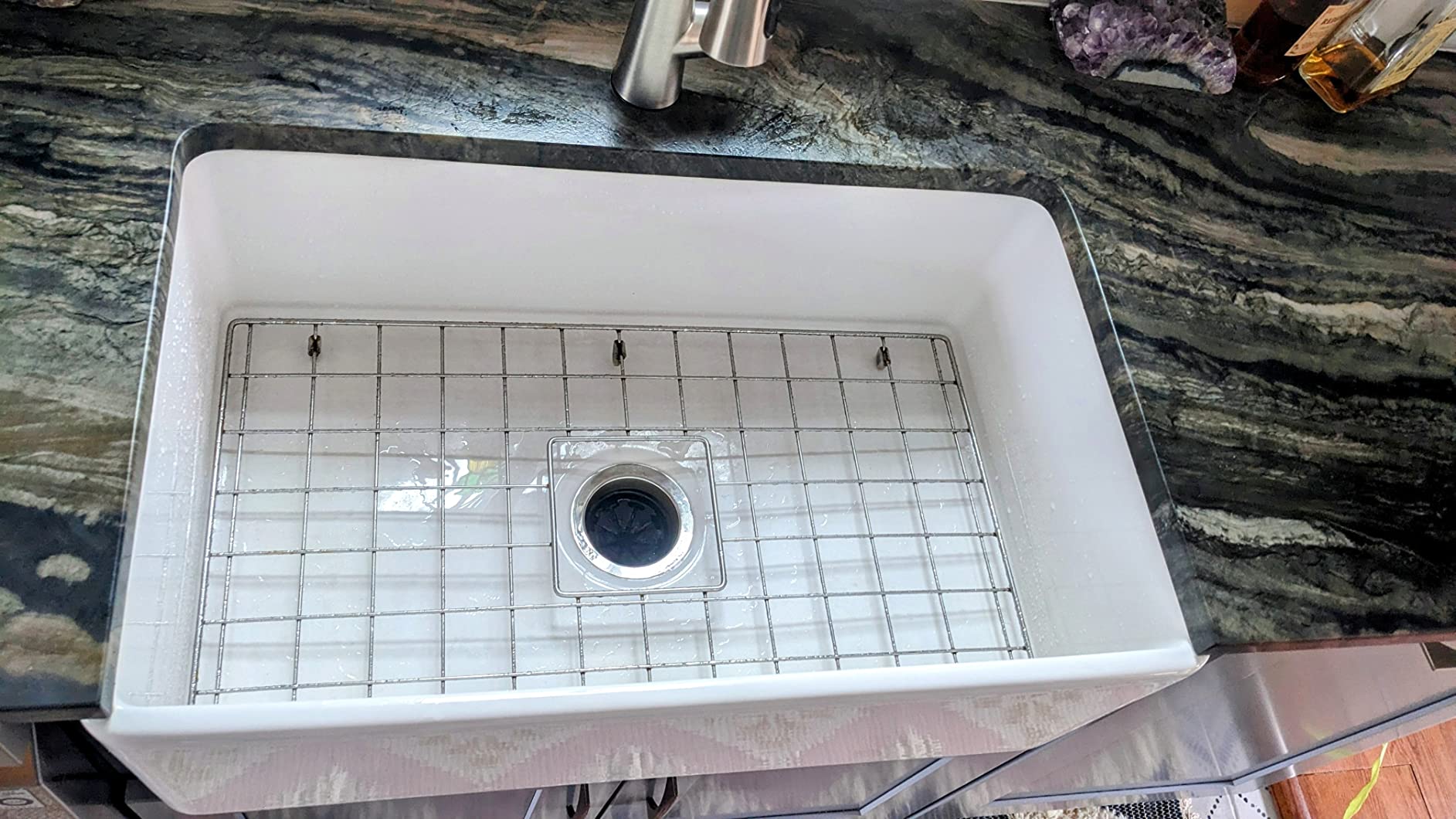 BOCCHI Classico Farmhouse Apron Front Fireclay 30 in. Single Bowl Kitchen Sink with Protective Bottom Grid and Strainer in White customer photo 2