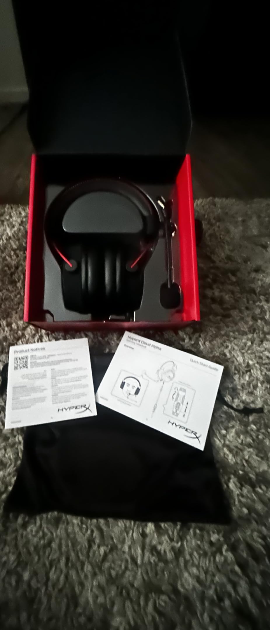 HyperX Cloud Alpha - Gaming Headset, Dual Chamber Drivers, Legendary Comfort, Aluminum Frame, Detachable Microphone, Works on PC, PS4, PS5, Xbox One, Xbox Series X|S, Nintendo Switch and Mobile - Red customer photo 1
