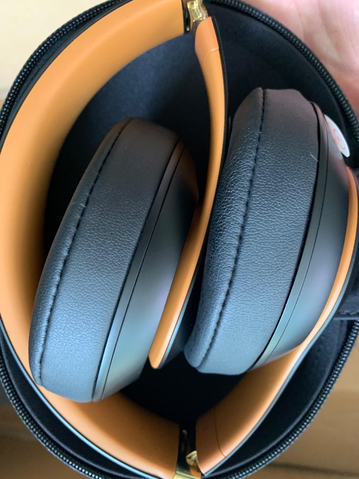 Beats Studio3 Wireless Noise Cancelling Over-Ear Headphones - Apple W1 Headphone Chip, Class 1 Bluetooth, Active Noise Cancelling, 22 Hours of Listening Time - Matte Black (Previous Model) customer photo 1