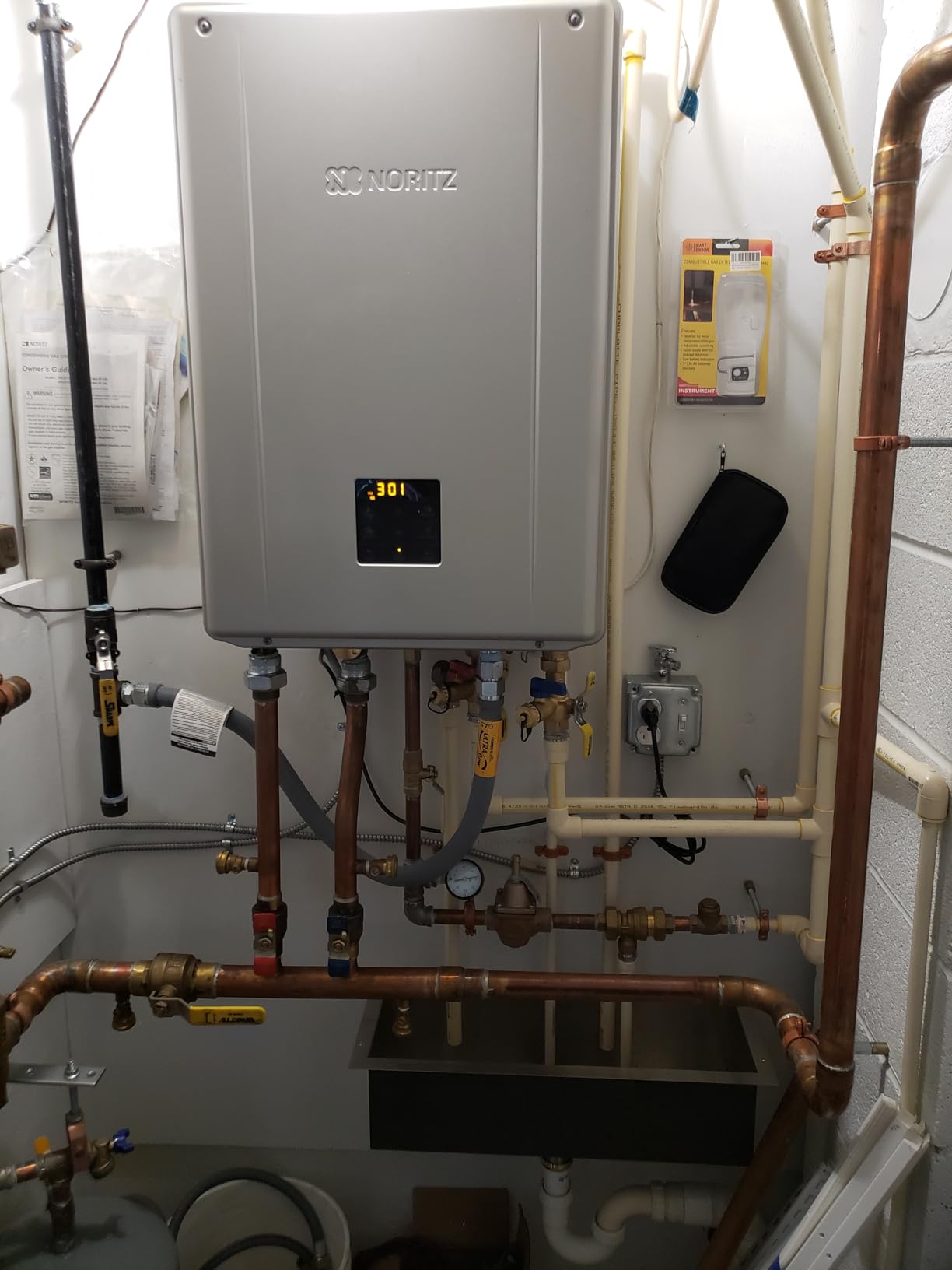 Noritz NRCB199DV-NG Indoor Direct Vent Combination Boiler (Standard Vent Convertible) with Built-In Pump, Max 199,900 Btuh DHW, 11.1 GPM, 120,000 Btuh Space Heating - Natural Gas customer photo 1