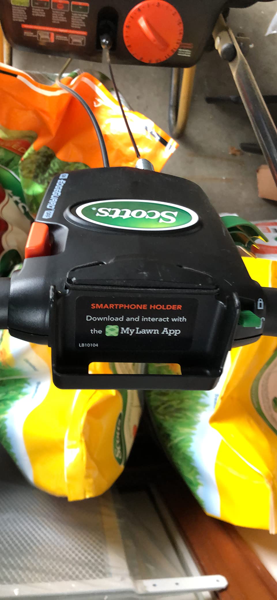 Scotts Elite Spreader customer photo 1