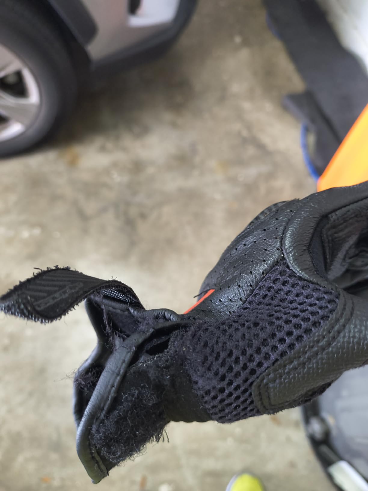 Alpinestars SMX 1 Air V2 Motorcycle Gloves Lightweight Ventilated Design Street Riding Comfort Enhanced Grip Protection customer photo 2