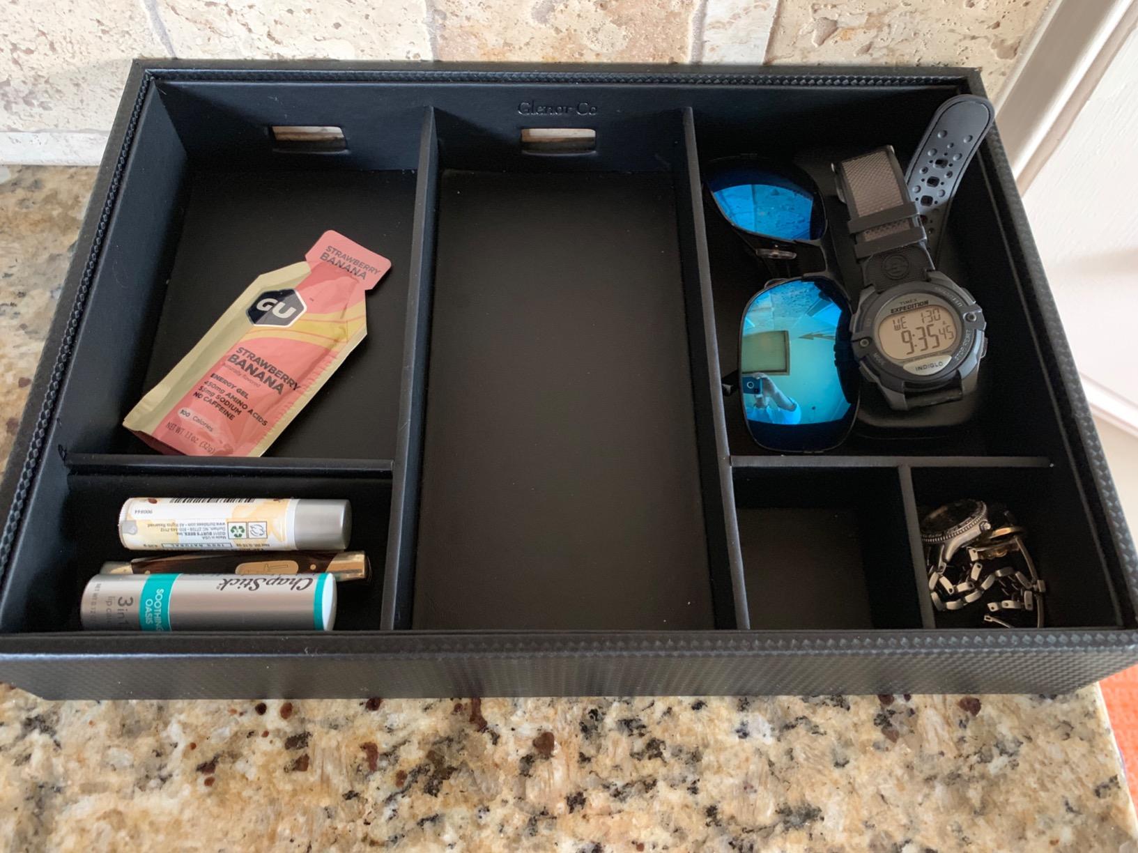 Glenor Co Mens Valet Tray/Dresser Organizer & Lid - 6 Slot Luxury Jewelry Accessories Box, Carbon Fiber Design & Metal Buckle for Watches, Sunglasses, Wallet Cell Phone & Keys Pu Leather Black customer photo 1
