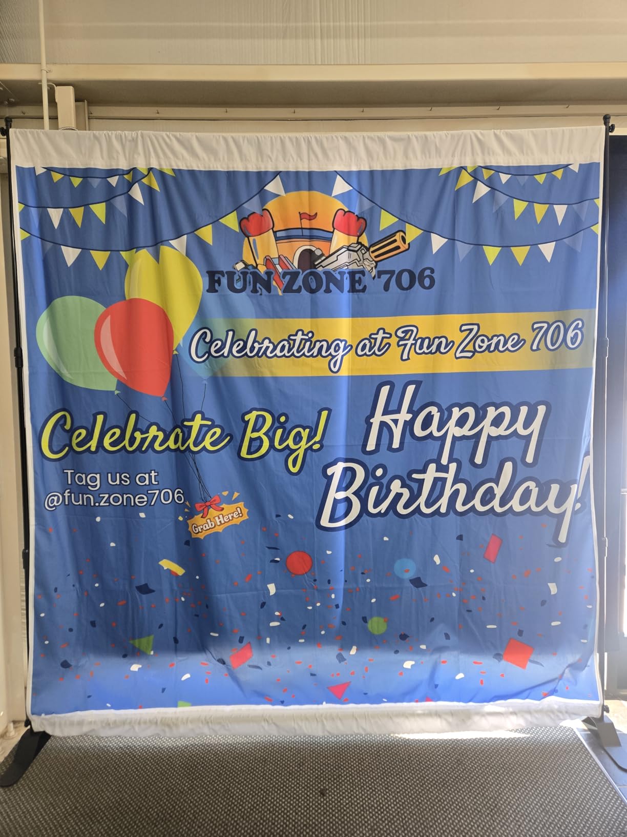 EMART 10x8ft Backdrop Banner Stand Adjustable Backdrop Stand Heavy Duty | Photo Backdrop Stand with Carrying Bag for Trade Show, Professional Photo Booths, Party, Step and Repeat Background Display customer photo 1