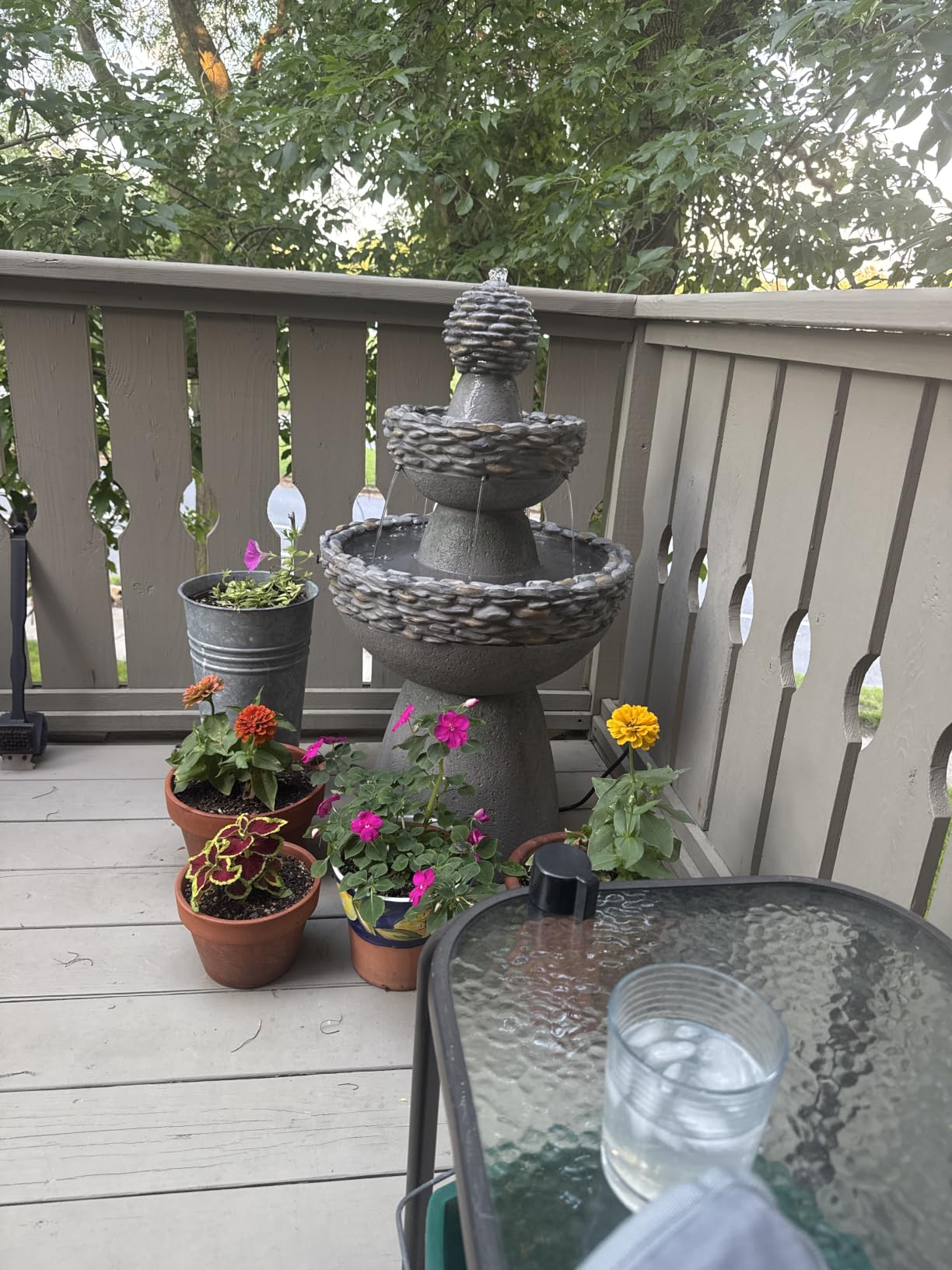 Teamson Home Lily Flower Floor Pedestal 3 Tiered Floor Waterfall Fountain with Pump for Outdoor Patio Garden Backyard Decking, 38 Inch Height, Dark Gray customer photo 2