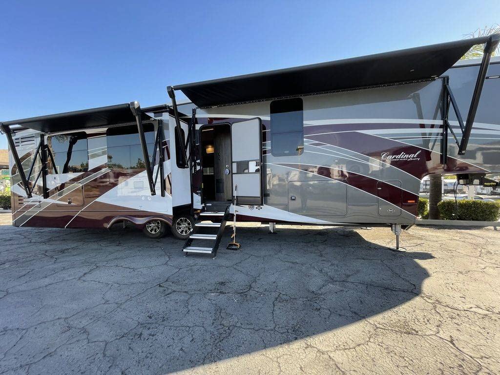 TST 507 Tire Pressure Monitoring System with 4 Flow Thru Sensors and Color Display for Metal Valve Stems by Truck System Technologies, TPMS for RVs, Campers and Trailers customer photo 1