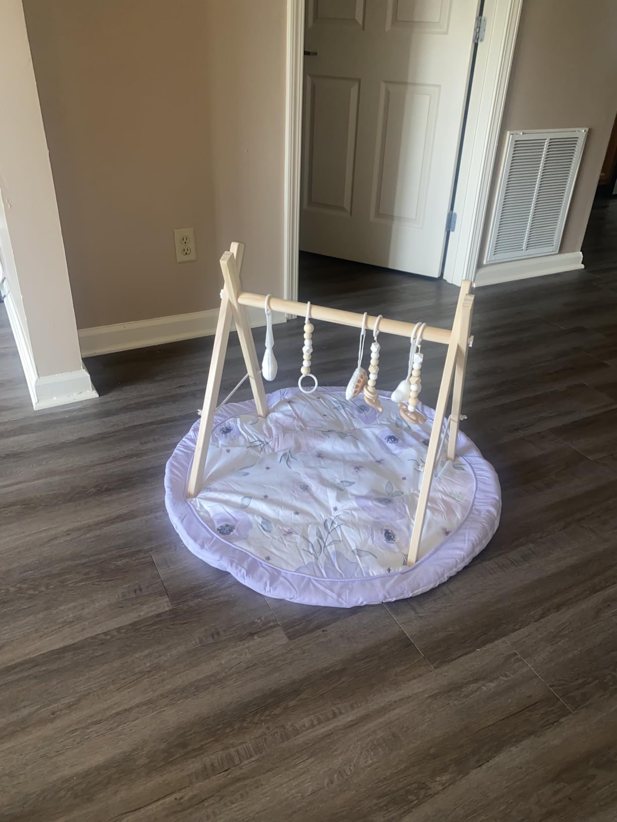 Mallify Wooden Baby Gym with 6 Gym Toys, Foldable Baby Play Gym, Natural Pine Wood Play Gym, Frame Activity Center Hanging Bar, Wooden Play Gym customer photo 1