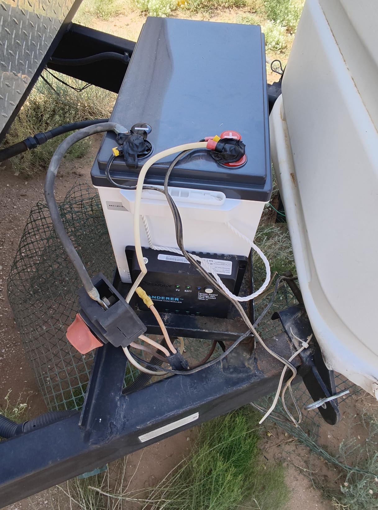 Renogy Wanderer Li 30A PWM Solar Charge Controller 12V for Solar Panels | 25V PV input, LED, AGM/Gel/Flooded (auto), Li (manual), overcharge/short protection, negative ground, temp comp, for RVs customer photo 1