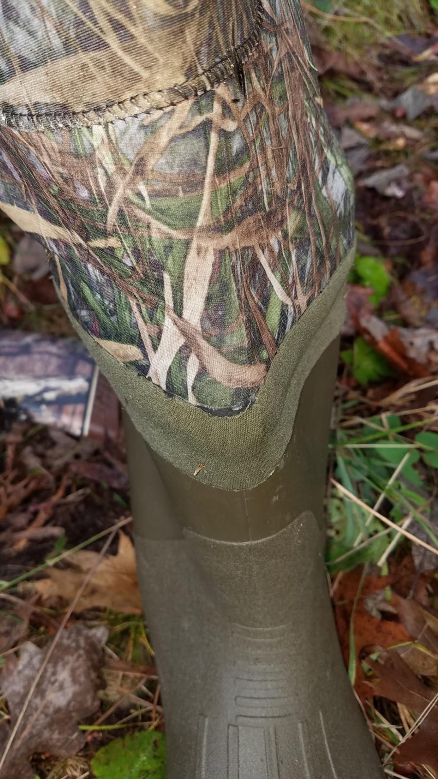 Foxelli Chest Waders, Waterproof 4mm Neoprene Hunting & Fishing Waders for Men & Women with Boots customer photo 1