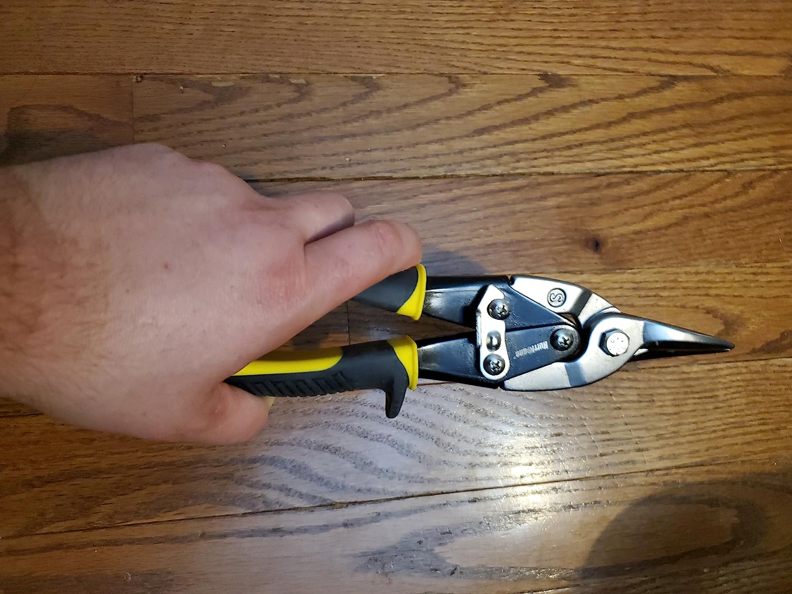 HURRICANE 10 inch Aviation Tin Snips, Straight Cut Metal Shears with Non-Slip Tyregrip Handle, Cr-V Steel Blades for Thin Sheet Metal, Aluminum, Gutter & DIY Projects customer photo 1