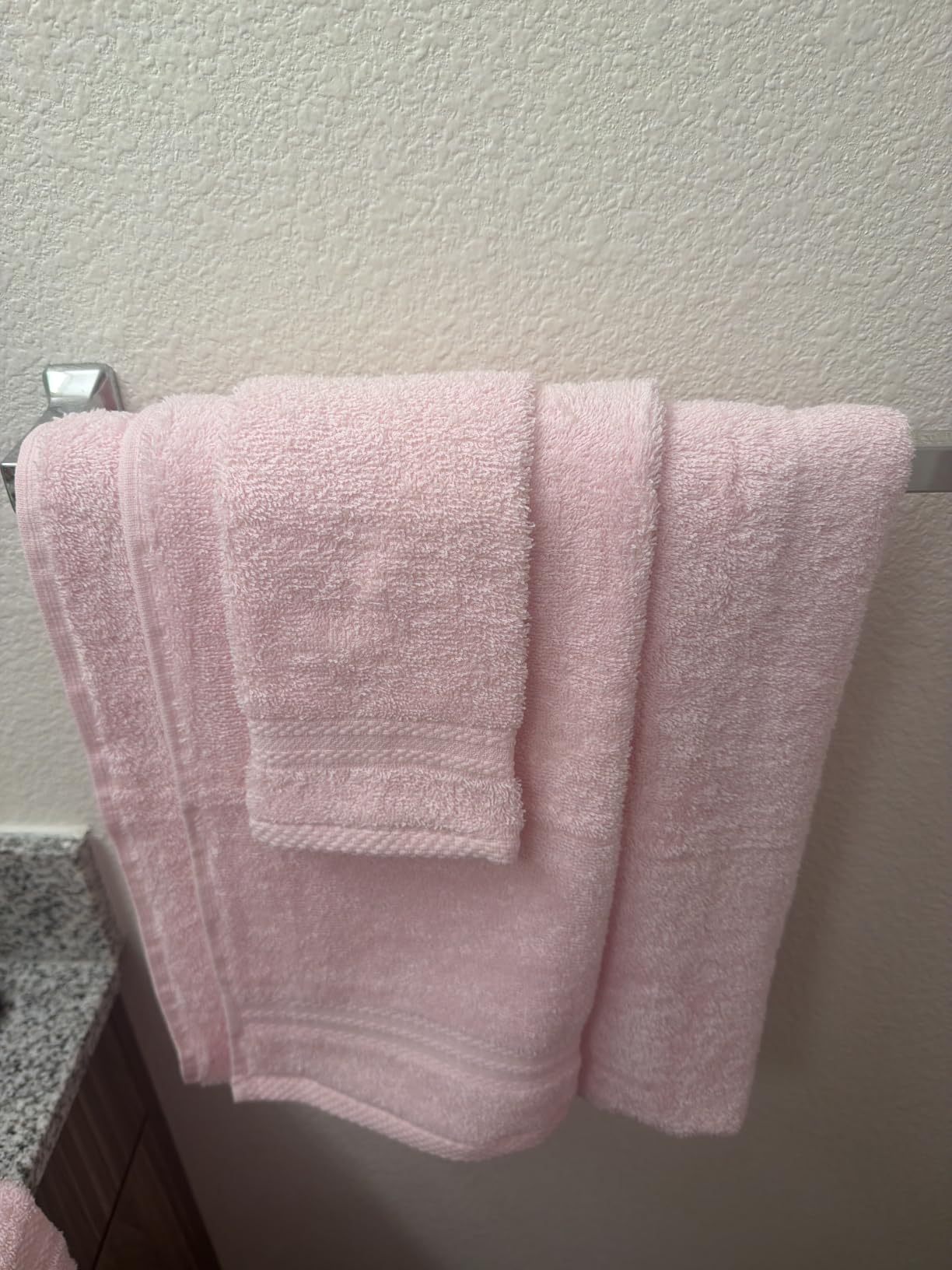 GLAMBURG Ultra Soft 8-Piece Towel Set - 100% Pure Ringspun Cotton, Contains 2 Oversized Bath Towels 27x54, Hand 16x28, 4 Wash Cloths 13x13 Ideal for Everyday use, Hotel & Spa - Charcoal Grey customer photo 1