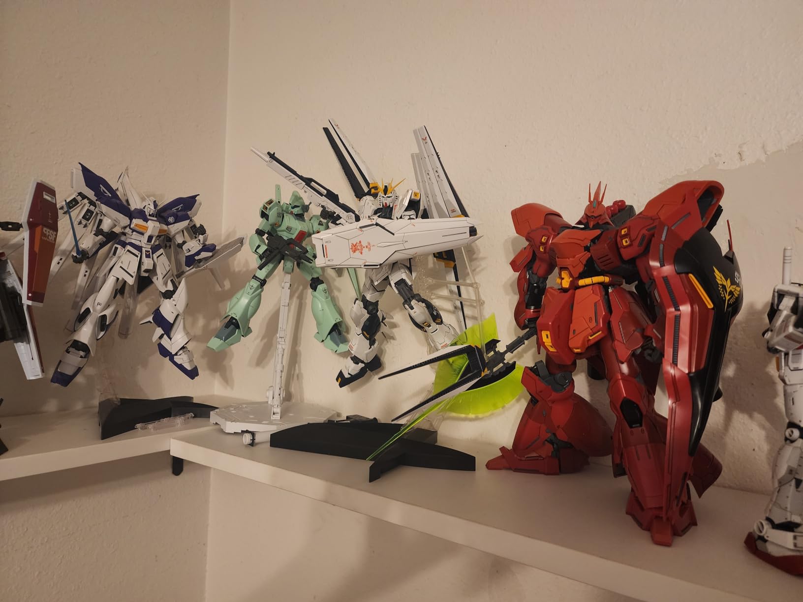 Bandai Hobby - MG 1/100 MSN-04 Sazabi Version Ka customer photo 2