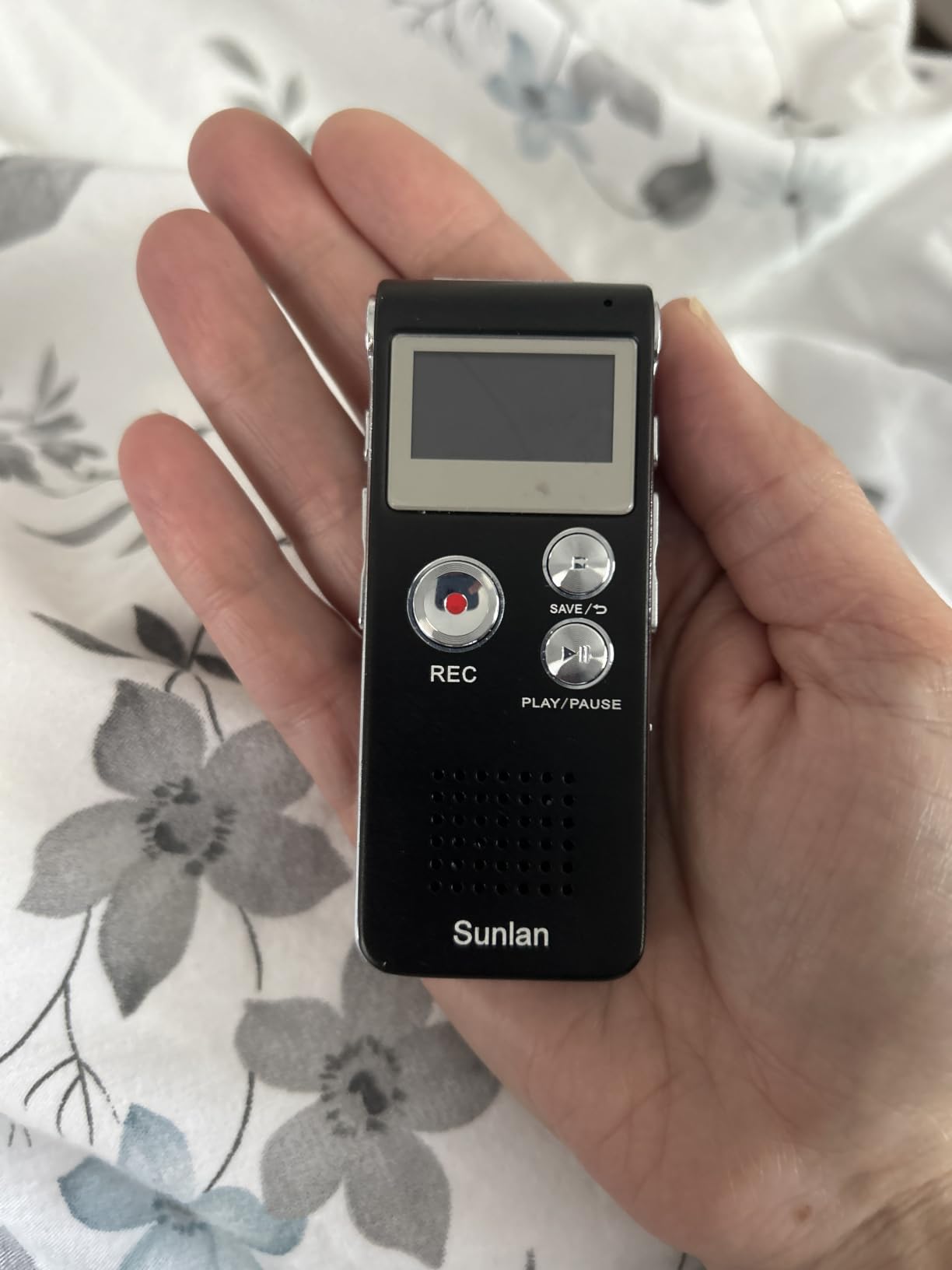 Digital Voice Recorder 16GB Voice Recorder with Playback for Lectures - USB Rechargeable Dictaphone Upgraded Small Tape Recorder Device customer photo 1