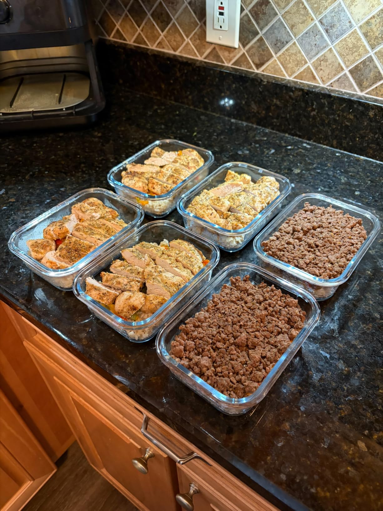 M MCIRCO 10-Pack,22 Oz Glass Meal Prep Containers,Glass Food Storage Containers with lids,Lunch Containers,Microwave, Oven, Freezer and Dishwasher (Gray) customer photo 2