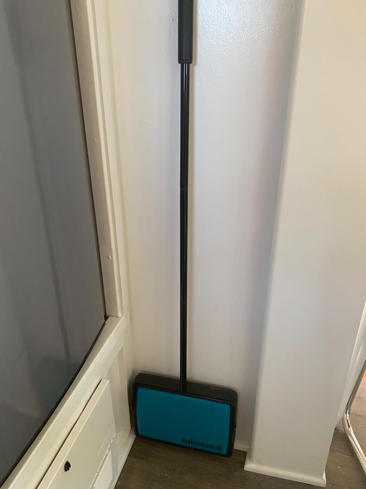 Bissell Easy Sweep Compact Carpet & Floor Sweeper, 2484A, Teal customer photo 2