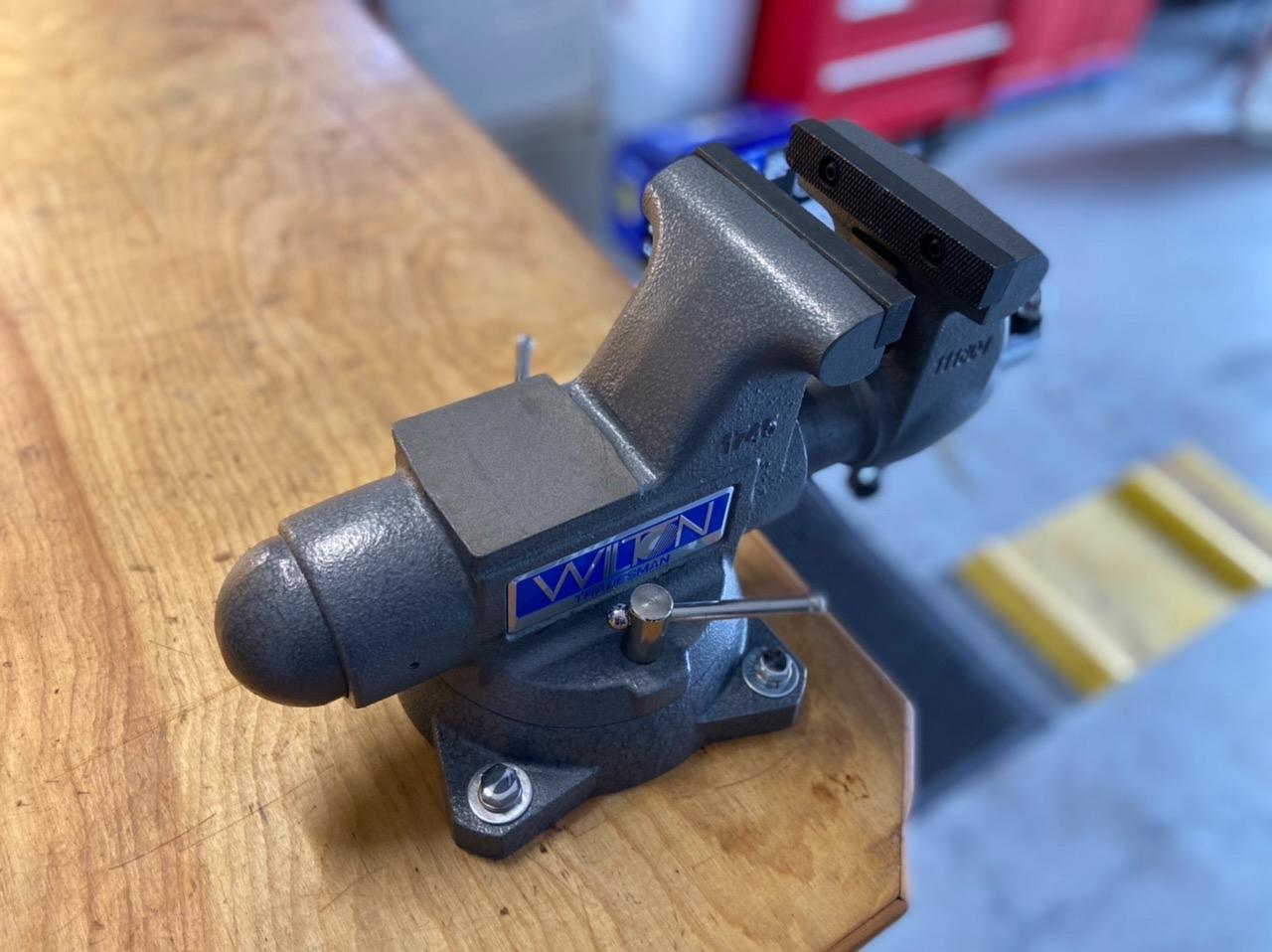 Wilton Tradesman Bench Vise, 6-1/2