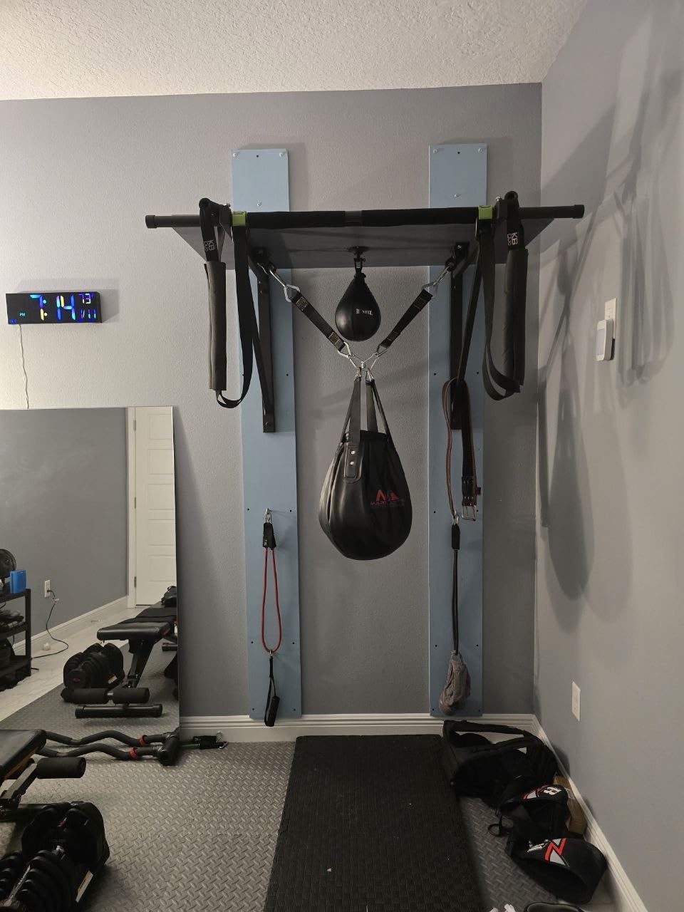 Hunter Leather Speed Bag for Boxing, Premium Cowhide Punching Speed Bag with Swivel, Lightweight Bladder for Fast Rebounds & Reflex Training customer photo 1