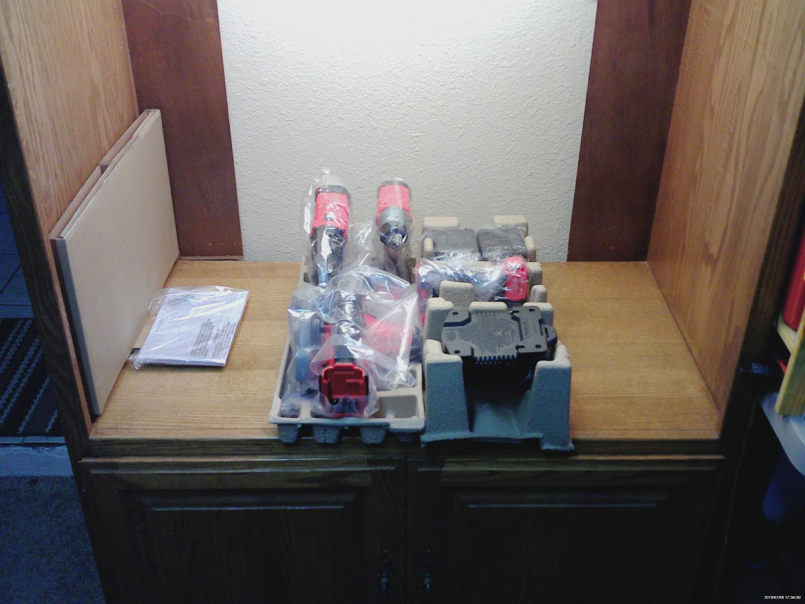CRAFTSMAN V20 MAX Cordless Power Tool Kit, Circular Saw with 6 1/2 inch Blade, 1/4 inch Impact Driver, 1/2 inch Drill/Driver, LED Task Light, Battery and Charger Included (CMCK401D2AM) customer photo 1