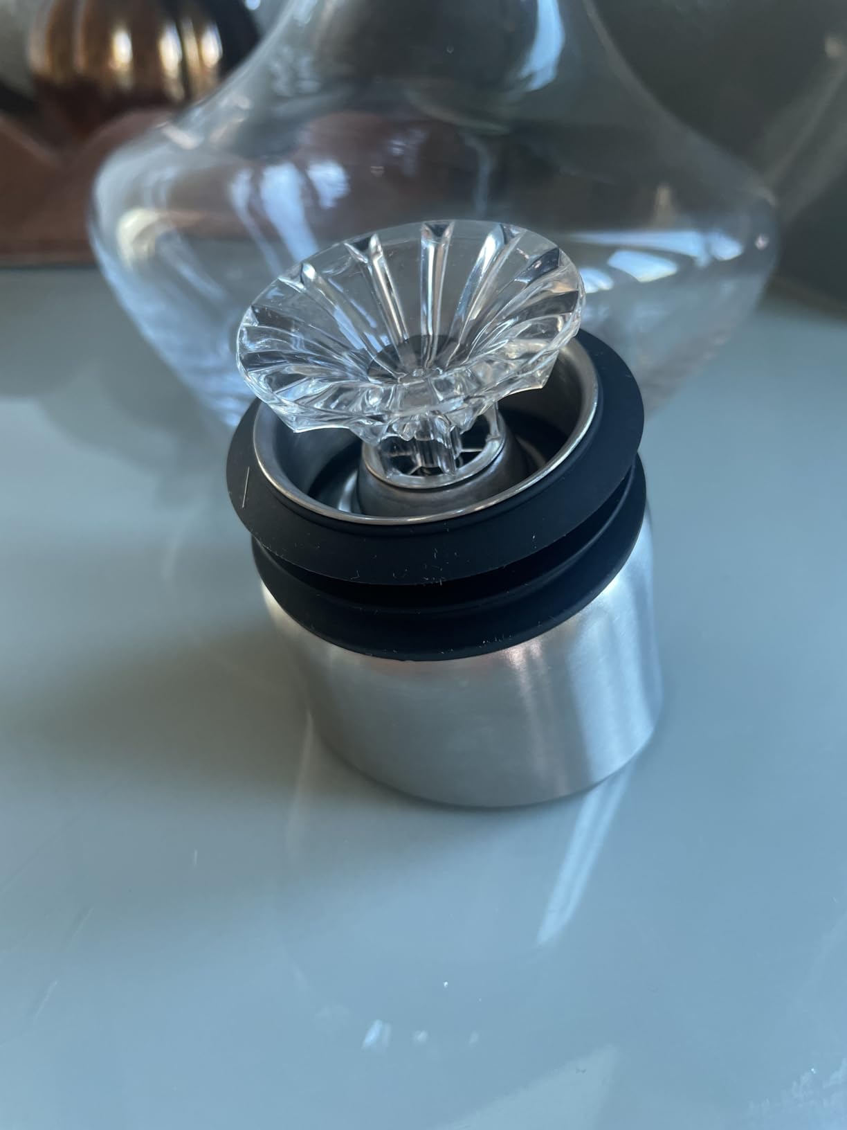 YouYah Iceberg Wine Decanter Set with Aerator Filter, Drying Stand and Cleaning Beads, Red Wine Carafe, Wine Aerator, Wine Gift, 100% Hand Blown Lead-free Crystal Glass (1400ML) customer photo 2