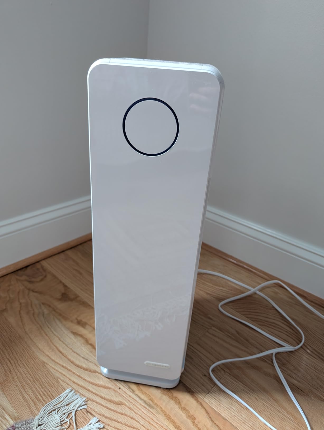 GermGuardian Air Purifier for Homes with Pets, H13 Pet HEPA Filter, Removes Pet Dander, Dust, Allergens, Smoke, Pollen, Odors, Mold, UV-C Light Helps Reduce Germs, 22 Inch, White, AC4300WPT customer photo 2