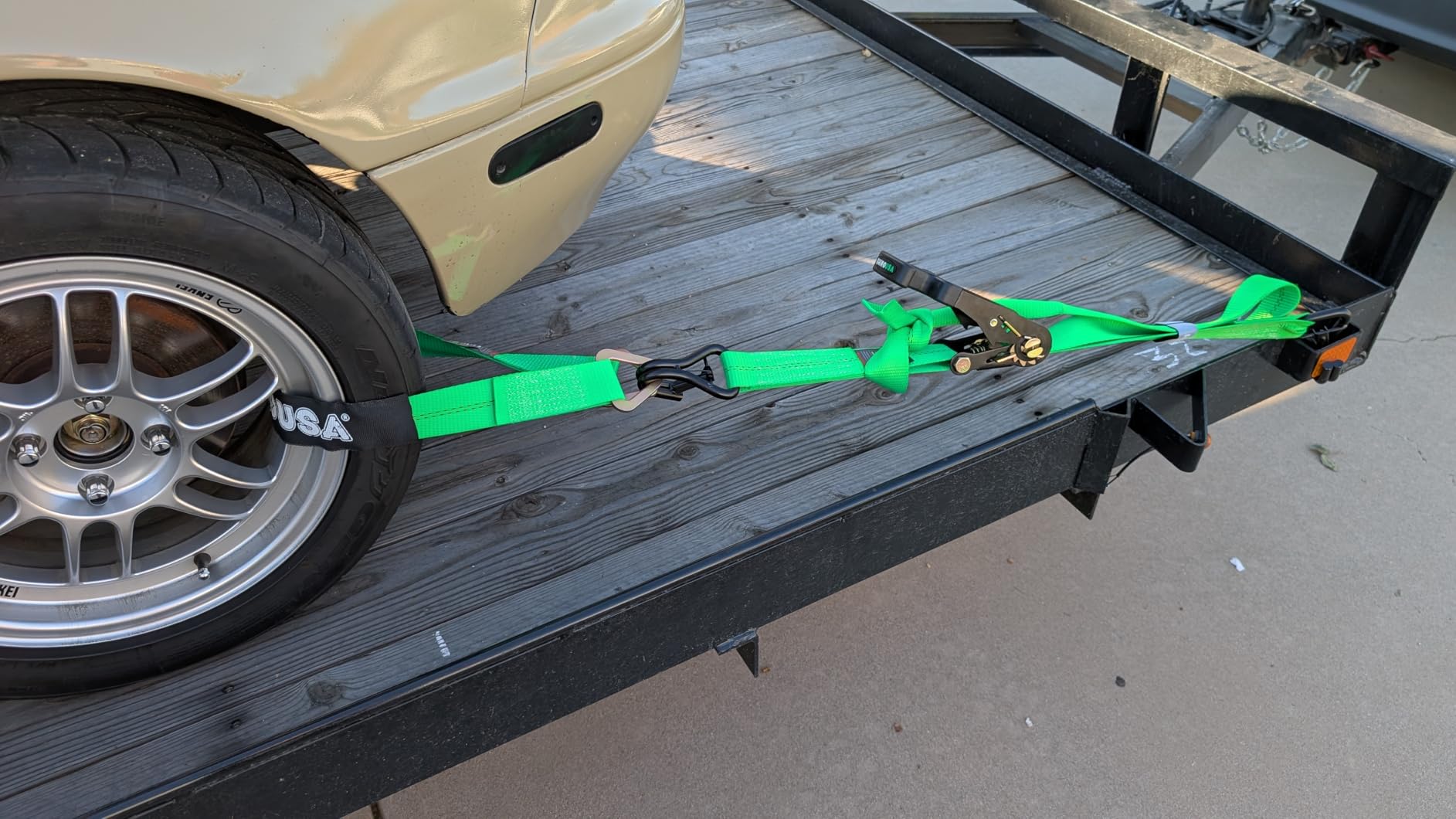 Rhino USA Car Hauler Tie Down Straps (4-Pack) - 2inx8ft with J Hooks | 10,000lb Break Strength Car Hauler Straps with Axle Strap Set for UTV & Powersports, Heavy Duty T-Handle, No-Slip Grip customer photo 1