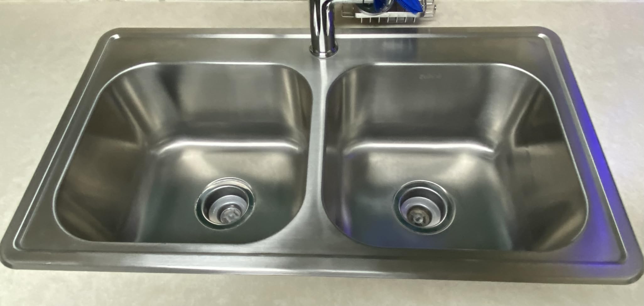 Zuhnë Fortuna 33-Inch Drop-In Single Bowl Sink - 33 x 22 x 9 in customer photo 1