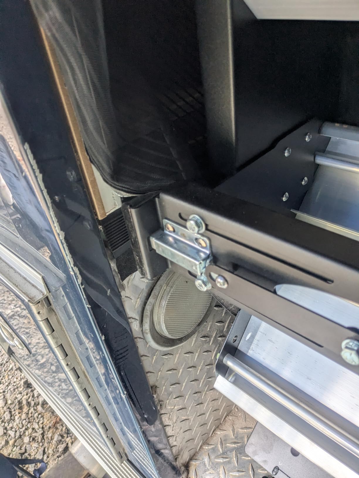 Lippert Components 733931 Solid Step Quad Step for RV and Travel Trailer Entry Doorway Black, 26-inch customer photo 2
