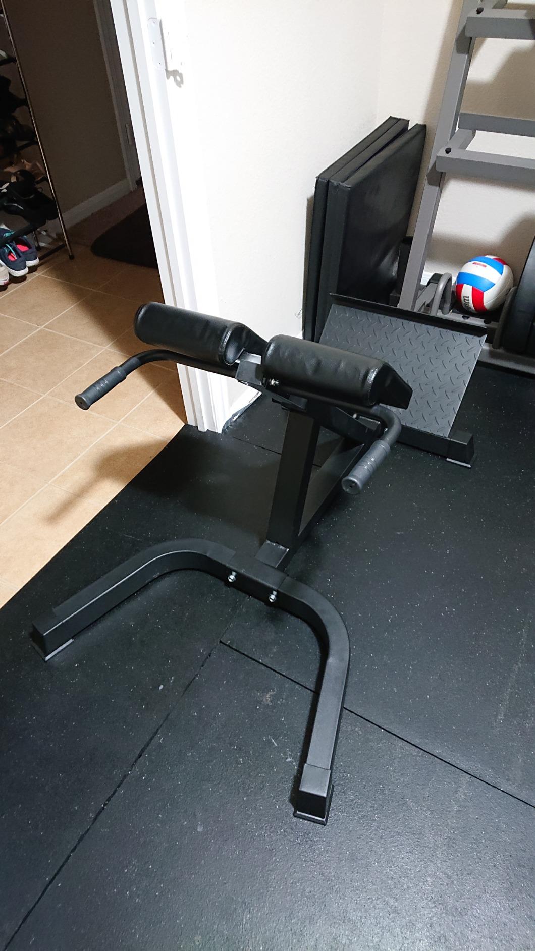 Titan Fitness Roman Chair Back Extension Machine, Adjustable Hyperextension Bench, Soft Durable Padding, Non-Slip Footplate, Adjustable Height, Home Gym Exercise Equipment customer photo 1