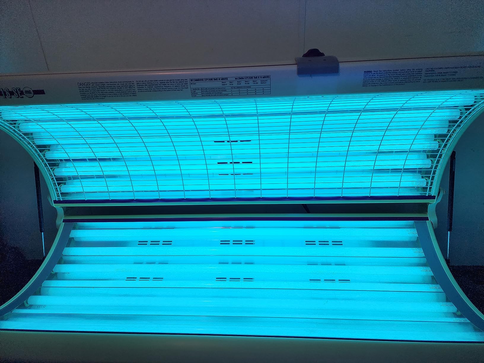 Wolff Dark Tan II Plus F71 100W Bi Pin Tanning Lamp 16 Pack Tanning Bulbs customer photo 2