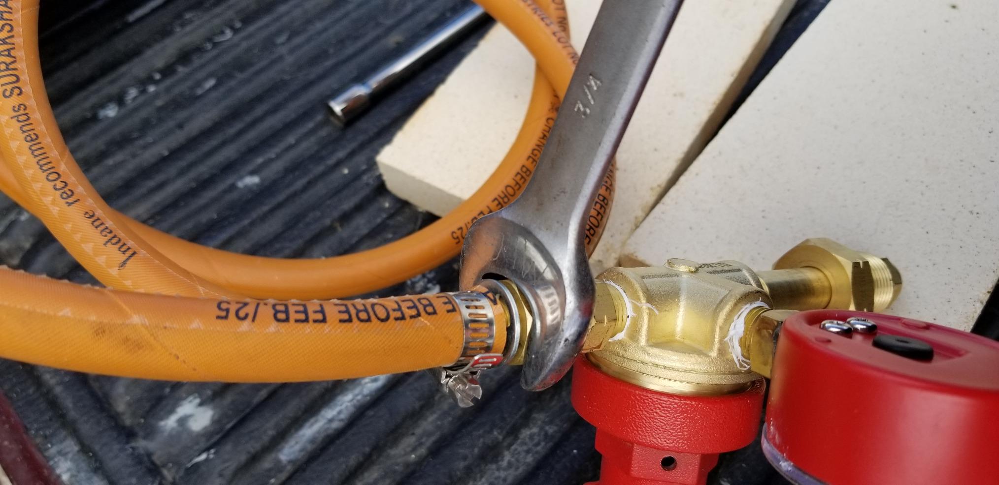 Portable Propane Blacksmith Forge Double Burner, 2600F Rated | for Knife Making Blacksmith Farrier Bladesmith Forging Tools & Heat Treatment - Oval Shape Forge customer photo 2