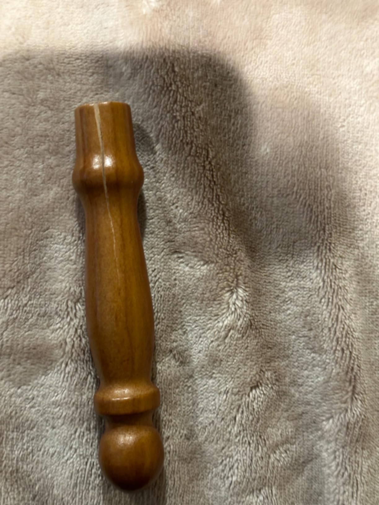 VASAGLE Solid Wood Coat Rack and Stand, Free Standing Hall Coat Tree with 10 Hooks for Hats, Bags, Purses, for Entryway, Hallway, Rubberwood, Caramel Brown URCR03WN customer photo 2
