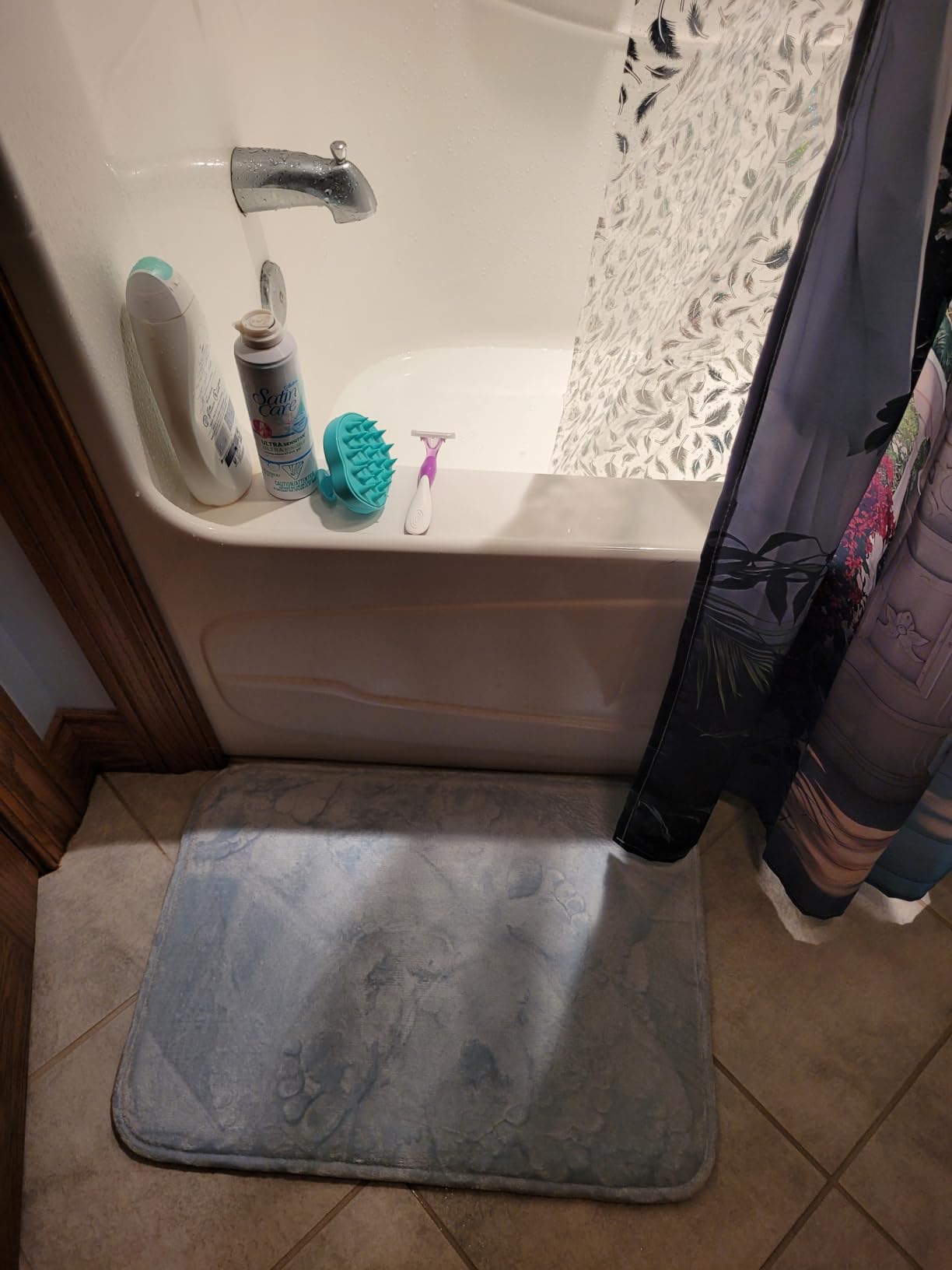 GORILLA GRIP Memory Foam Bath Rugs, Soft Absorbent Velvet Bathroom Mats, Durable Dots on Underside, Machine Washable Bathmat, Carpet Rug Room Decor for Shower Floor, 24x17 Mat, Graphite Gray customer photo 2