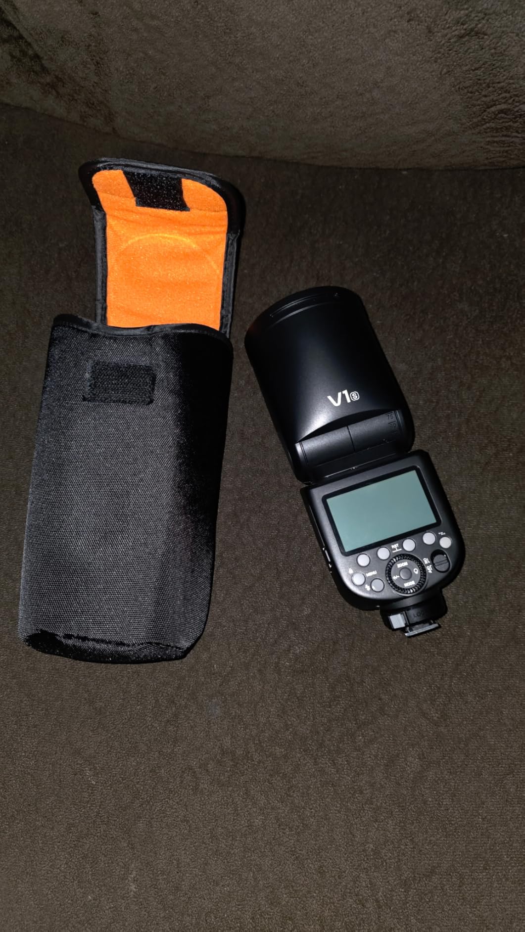 Godox V1 V1-C Flash for Canon, 76Ws 2.4G Wireless TTL Speedlite | 1/8000 HSS, 1.5s Recycle, 480 Full Power Flashes, Rechargeable Battery, GODOX V1 C V1C Round Head Camera Flash Speedlight customer photo 2