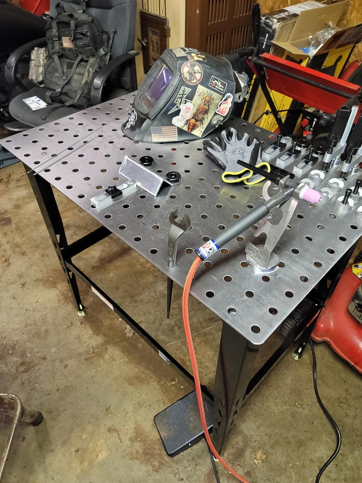 Klutch Steel Welding Table with 24-Piece Fit-Up Tool Kit, 600-Lb. Capacity customer photo 2