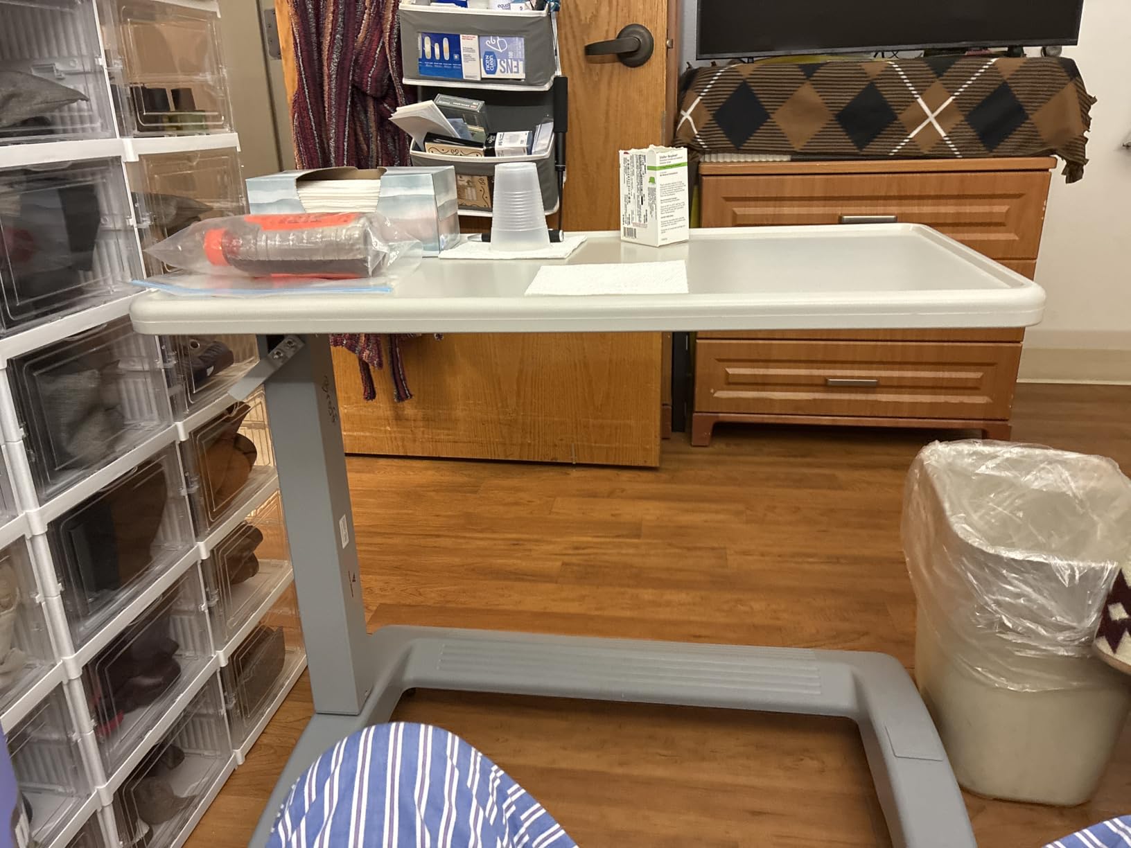 Vaunn Medical Adjustable Overbed Exam Bedside Table with Wheels (Hospital and Home Use), New Tabletop, Light Gray customer photo 2