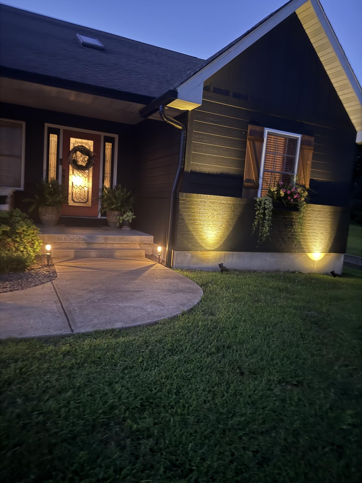 InnoGear 6 Solar Lights Outdoor Spot Garden Yard Landscape Flag, Warm White | Waterproof, Auto On/Off, Adjustable Brightness, 2 Installations, Flag Pole, Tree, Uplights, Solar Powered Spotlight, Pathway customer photo 2