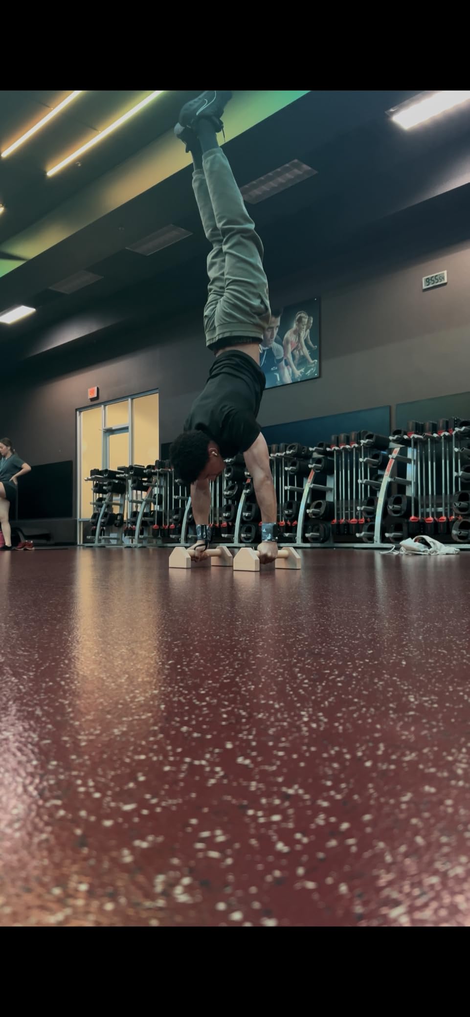 CALI SPORTS Calisthenics Wood Parallettes Bars | Push Up Bar That Will Not Slip or Wobble | Wrist Wraps Included customer photo 2