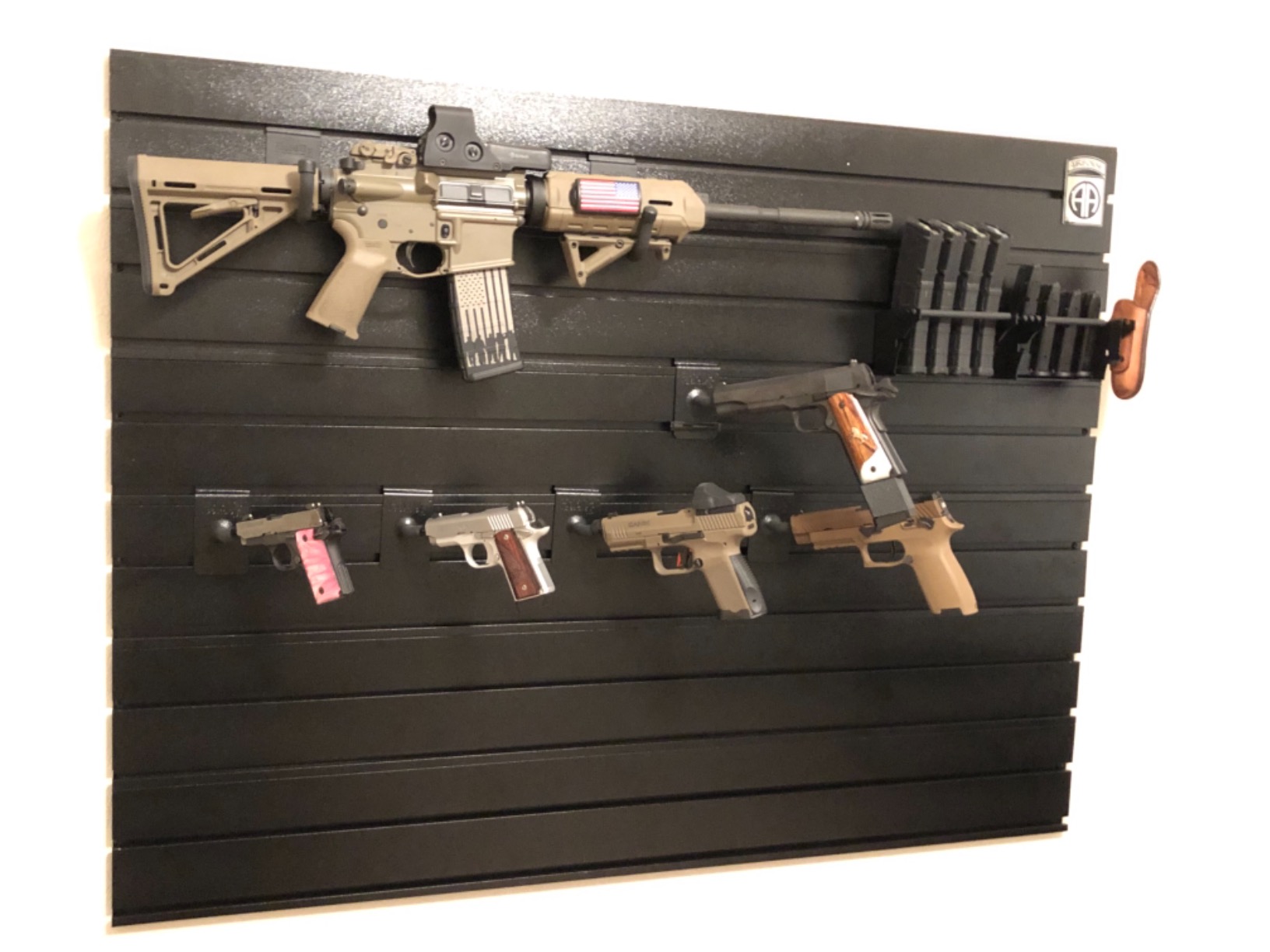 Hold Up Displays Slatwall Aluminum Six Panels 6