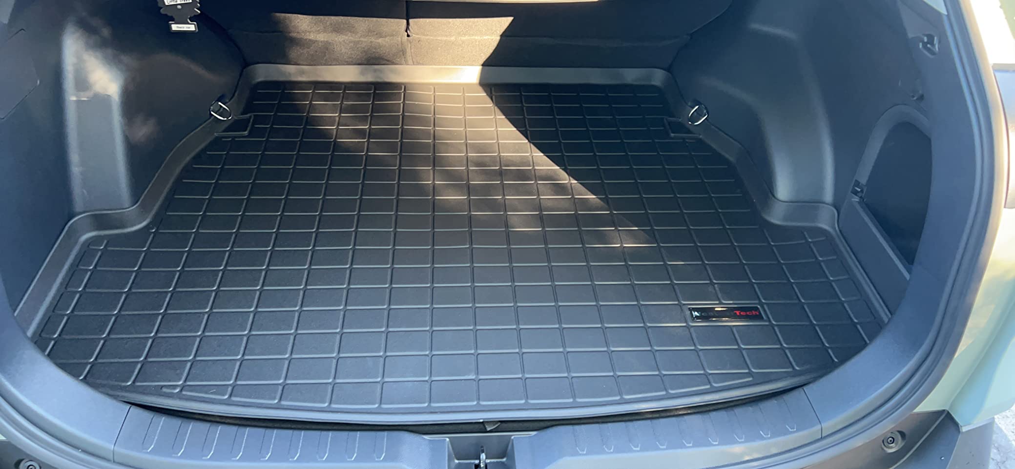 WeatherTech Cargo Trunk Liner for Toyota RAV4 Hybrid, RAV4 Behind 2nd Row (401246), Black customer photo 2