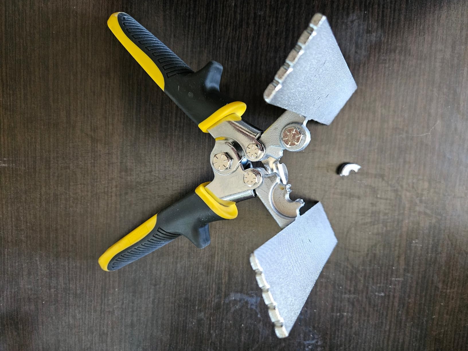 HURRICANE Sheet Metal Hand Seamer, 6 Inch Straight Jaw Bender Tools for Flattening Metal, Bending Pliers with Ergonomic TyreGrip Handle customer photo 1