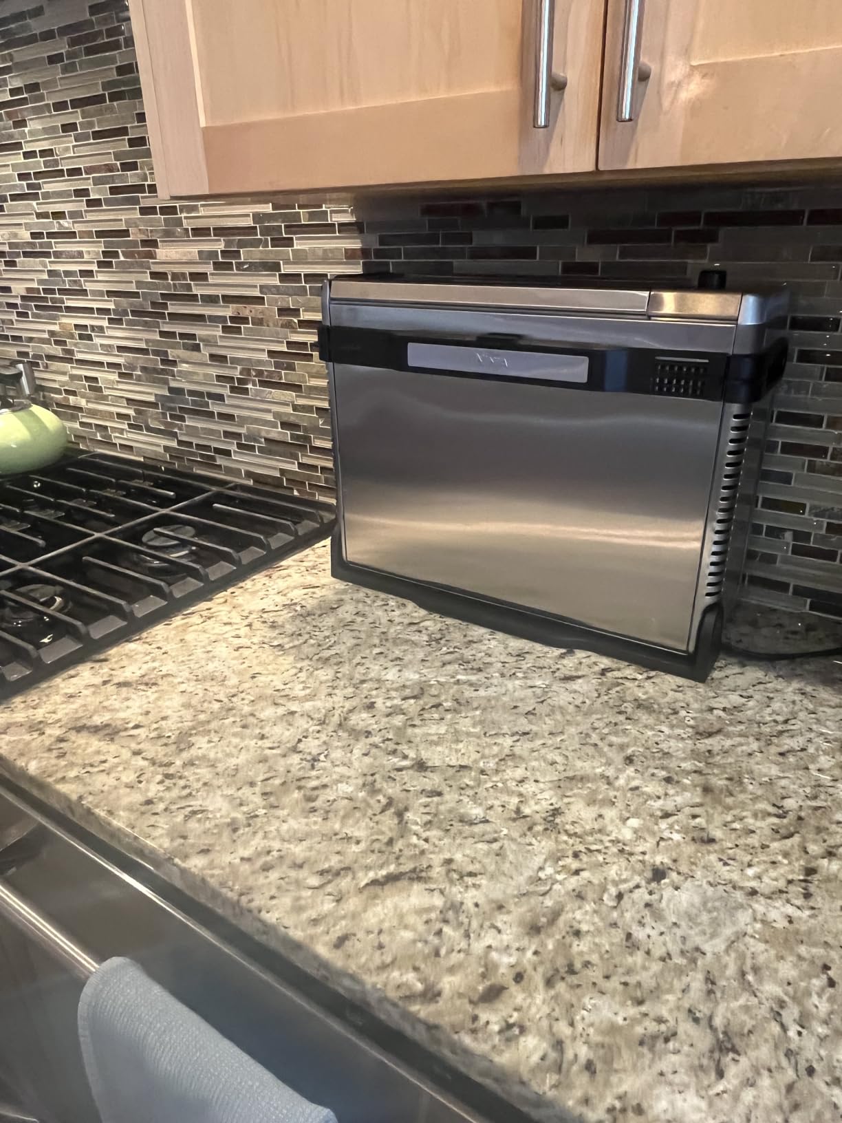 Ninja Digital Air Fryer & Toaster Oven | 8-in-1 Functionality | Flip-Up Design | XL Capacity | Air Fry Basket, Sheet Pan, Wire Rack & Crumb Tray | 1800 Watt | Silver | SP101 customer photo 1