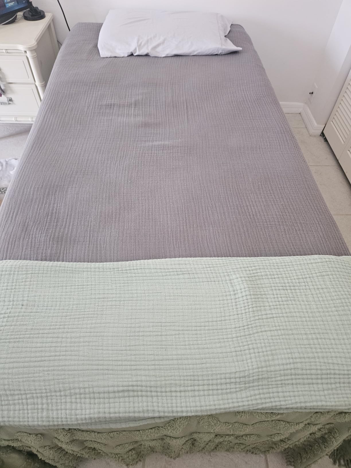 EMME Muslin Blankets for Adults Throw Blanket for Couch Breathable Gauze Soft Lightweight Airy Beige Throw XL 50