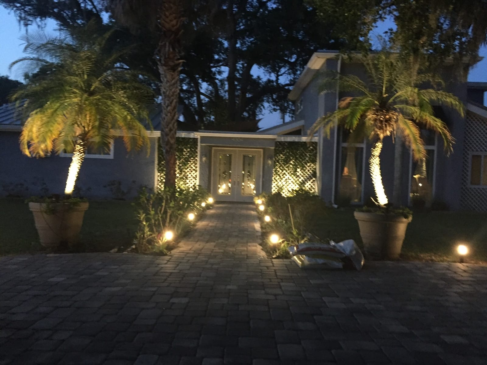 hykolity Low Voltage LED Landscape Wall Wash Light, Outdoor Spotlights | Die-Cast Aluminum, Waterproof Low Voltage Landscape Lighting, 7.4W 430LM 12V-15V, Wired Spot Lights for Tree Building, 4 Pack customer photo 1
