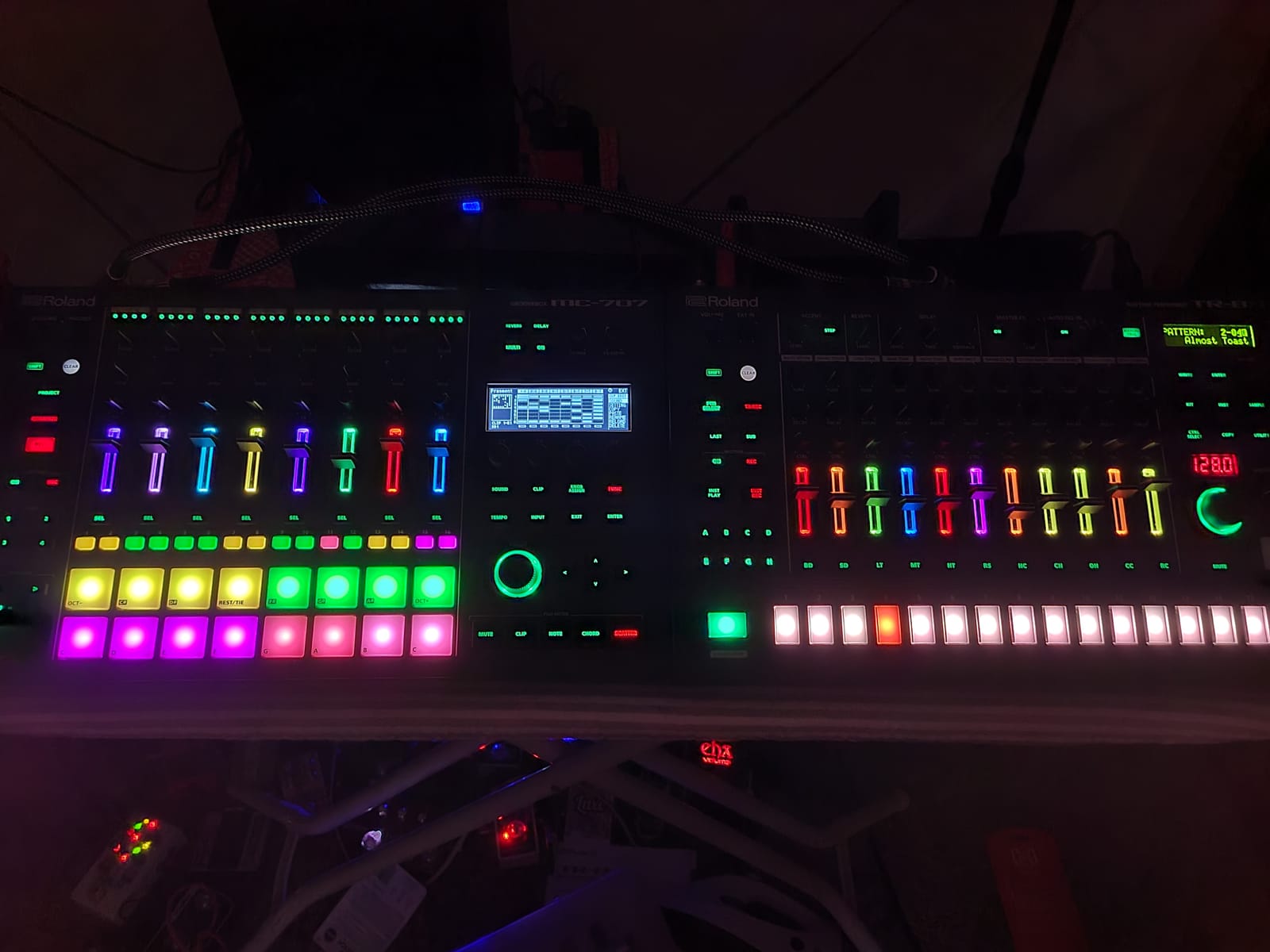 Roland MC-707 Groovebox Professional Music Production Workstation (MC-707), Standard | 8-Track Groovebox with Zen-Core Synths, Onboard Sampler, Clip-Based Sequencer, 90 Fx Types, USB Audio and Midi, SD Storage customer photo 2
