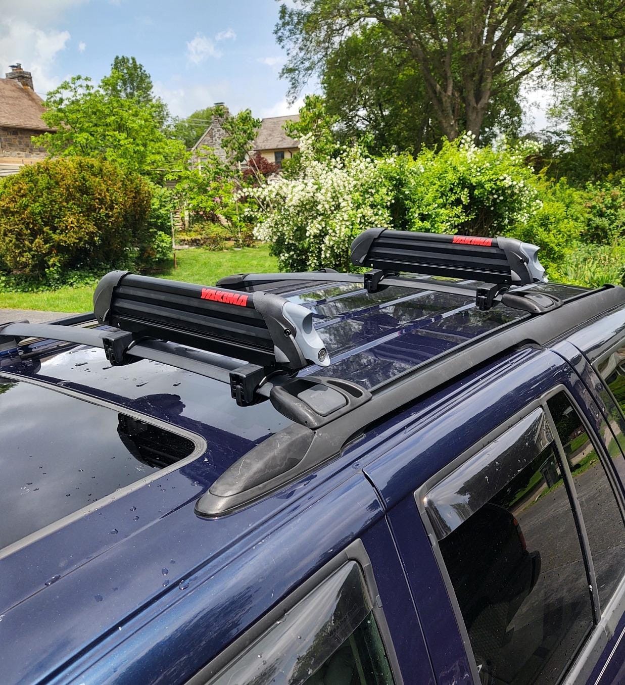 Yakima ReelDeal 4 Ski & 2 Snowboard Holder with SKS Locks customer photo 1