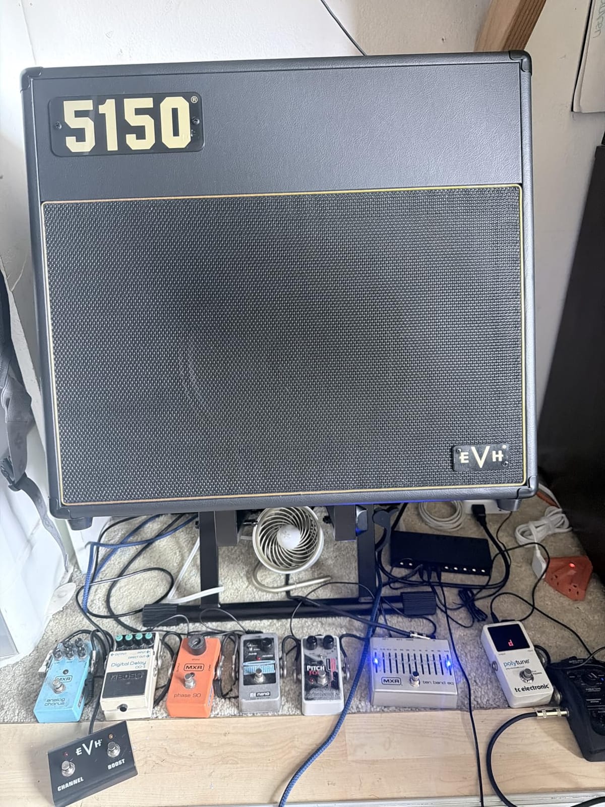 EVH 5150 Iconic Series EL34 40-watt 1 x 12-inch Tube Combo Amp - Black/Gold customer photo 1