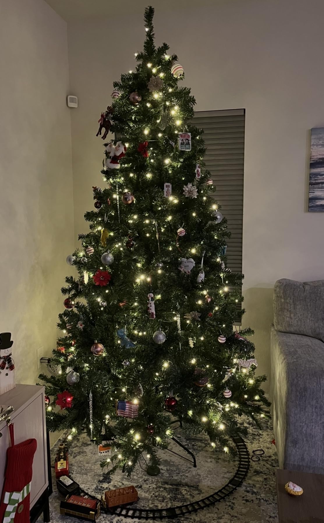 Best Choice Products Artificial Christmas Tree, 6ft Premium Pre-Lit Realistic Spruce Holiday Décor w/Dense Branches, Metal Base - Green Spruce customer photo 1