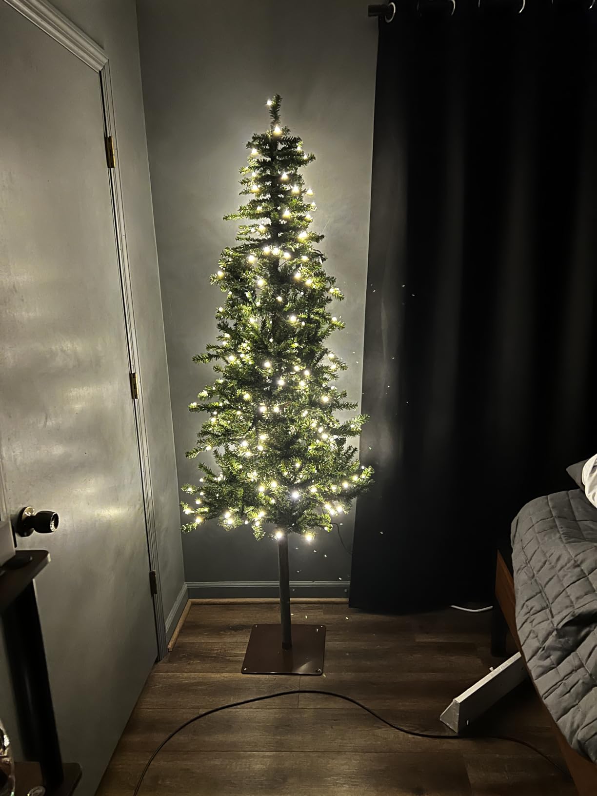 Best Choice Products Pencil Christmas Tree 6ft Pre-lit Alpine Slim Holiday Decoration, Lighted Skinny Décor LED Lights, Metal Stand customer photo 2