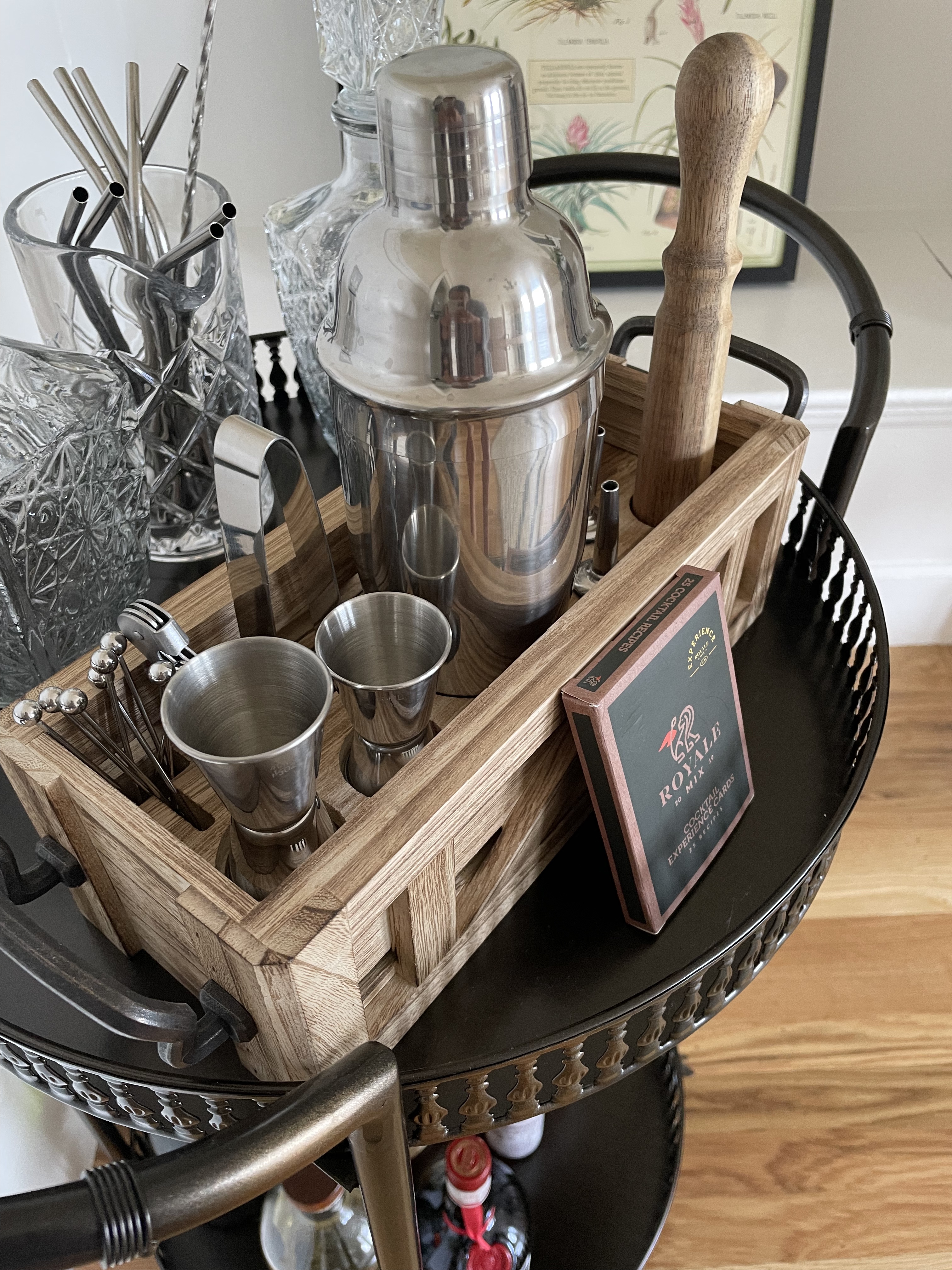 Mixology Bartender Kit with Stand | Home Bar Set with 25 Cocktail Recipes for Drink Mixing | Ideal Bartending Kit for Housewarming Gift | Premium Martini Cocktail Shaker Set with Bar Tools Accessories customer photo 1