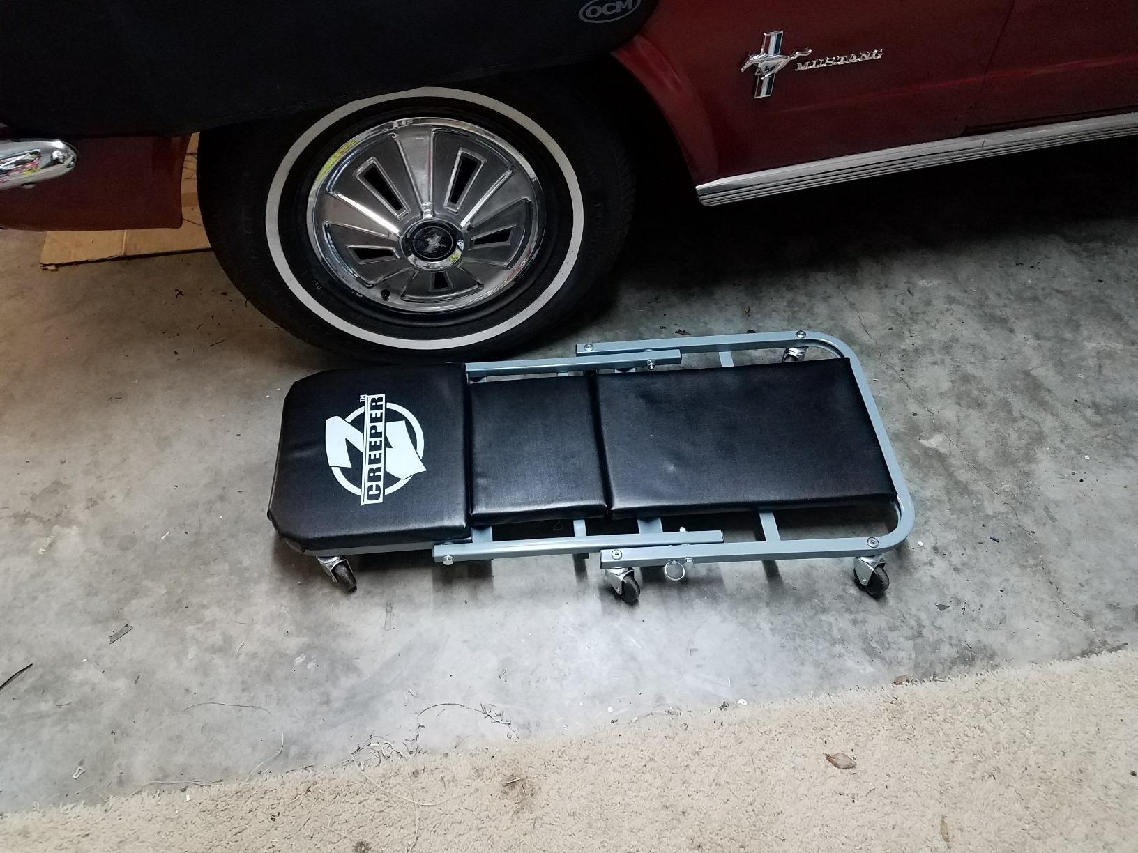 Pro-LifT C-2036DG Black/Green 300 Lbs Mechanic Creeper customer photo 2